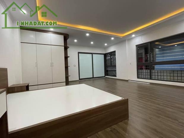 Bán nhà Ngã Tư Sở rất đẹp, gần phố, thoáng sau. Diện tích 45m, 6 tầng,Giá 5,6 tỷ - 2
