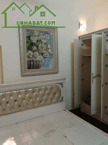 Bán nhà Phân Lô ngõ 102 Trường Chinh, 55mx4 Tầng , ô tô đỗ cửa , giá 9,3 tỷ