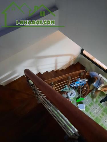 Bán nhà Nguyễn Văn Cừ - Gia Thụy. DT 60m2, Nhà xây 5 Tầng - 5