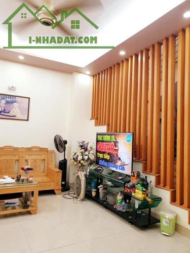 Bán nhà MP Nguyễn Văn Cừ, 180m², Kinh doanh ngày đêm. - 1