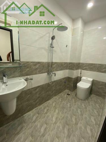 Bán nhà phố Nguyễn Công Trứ , DT40mx6 tầng, MT4m, ô tô cách 20m, 7,8 tỷ lh 0911000389