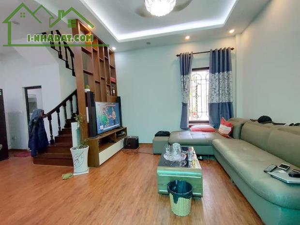 LÂM DU 66M, 3 TẦNG, MT 7,6M, 4,28 TỶ. NHÀ TỰ XÂY - FULL NỘI THẤT 600 TRIỆU - 50M RA PHỐ LÂ - 1