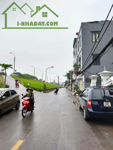 Siêu rẻ, Ngõ Lâm Du 70m, 3 tầng, mỹ 7.6m,  4.3 tỷ.  + Vị trí cách cầu Chương Dương 300m,