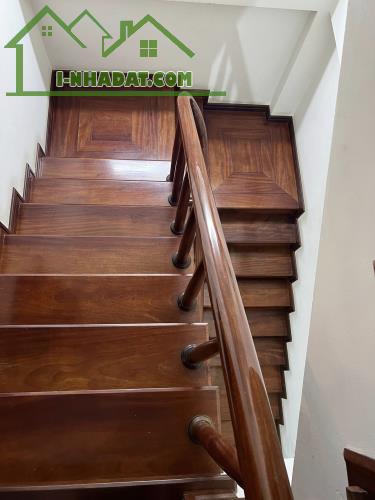 Bán nhà Nguyễn Văn Cừ 50m2 x 5T, 4m MT, Giá 11.4 tỷ Lô góc, Kd, Vỉa hè, Ba Ôtô tránh. - 3