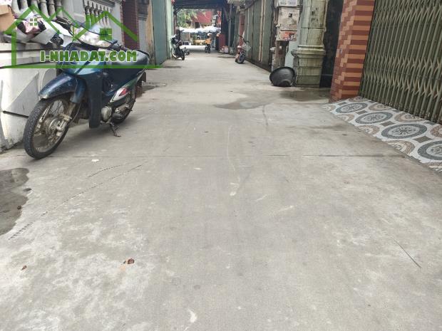 NGÂN HÀNG AGRIBANK  THÚC  B Á N  - B Á N  GẤP - LÔ GÓC  -  ĐẤT THỔ CƯ - GẦN NGÃ TƯ - KIM - 1