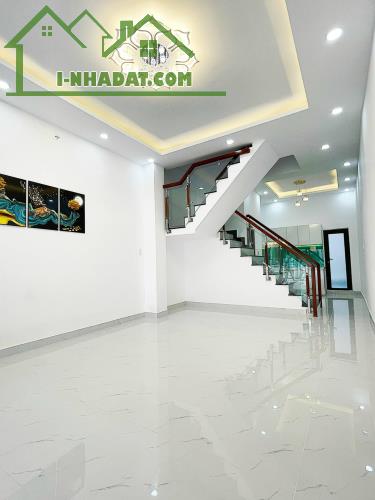 Kẹt Bank, bán gấp nhà HXH CMT8, Quận 3, 80m2, chỉ 15 tỷ 600 - 1