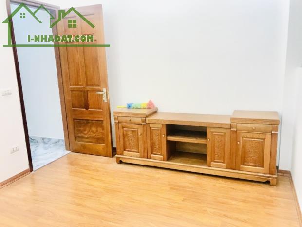 HIẾM, BÁN NHÀ LƯƠNG THẾ VINH, PHÂN LÔ, NHÀ ĐẸP, THOÁNG, Ô TÔ, 46m2x5T chỉ 4,89 tỷ.