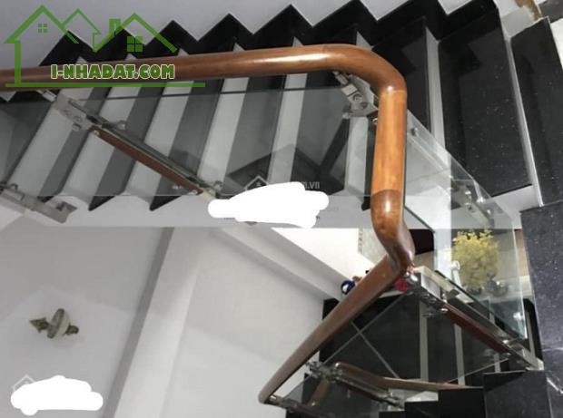 Bán nhà mặt tiền kinh doanh Nguyễn Thái Bình, P4, Tân Bình, 72m2, 3 tầng. Ninh mặt tiền - 2