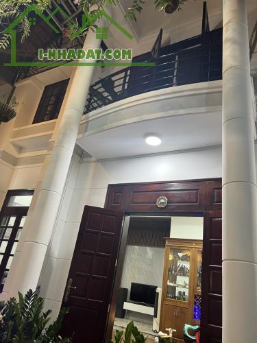 Bán biệt thự Vườn Lài, Tân Phú, 4 tầng, 10x18M ( 180M2 ), giá 19 tỷ ( TL)