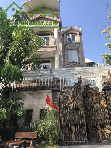 Bán nhà 7x18 mặt tiền đường số 20 hướng Nam trong khu Sadeco Ven sông Tân Phong Quận 7