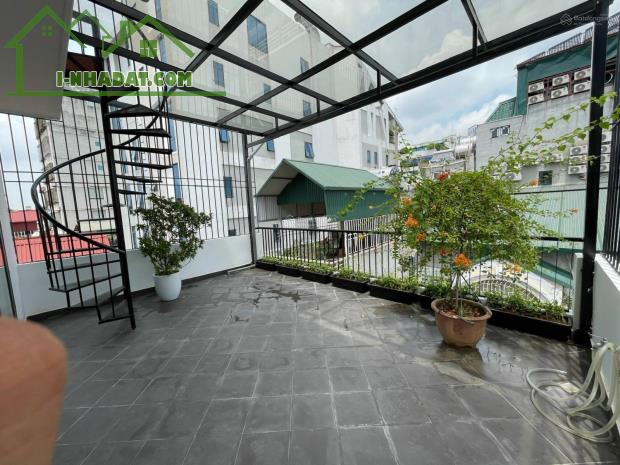 Bán nhà đường Nguyễn Văn Cừ 55m2 x 6 tầng, 7m mặt tiền, Giá 11.5 tỷ, thang máy, Ô tô, KD
