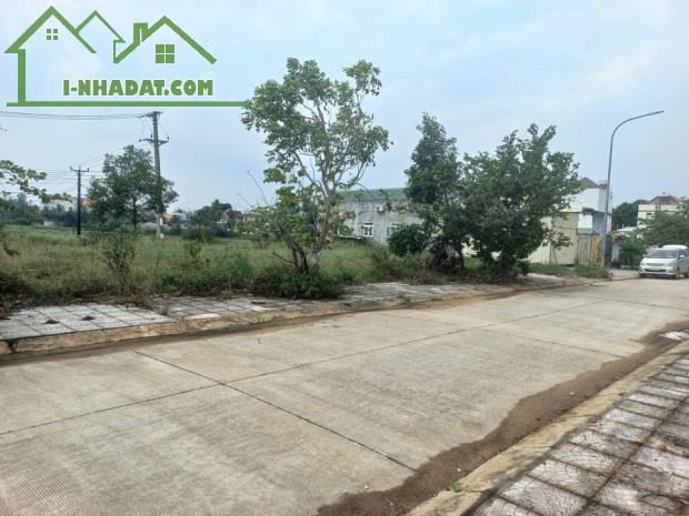 Hot! Bán lô đất thuộc khu dân cư Đồng Cũ xã Bình Long Bình Sơn Quảng Ngãi 250m2
