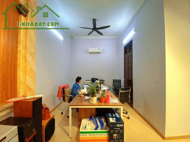 NHÀ VÍP NGUYỄN CƠ THẠCH. ÔTÔ VÔ NHÀ.DT 146M. 4TẦNG. MT 13.5M. NHỈNH 37 TỶ.MỸ ĐÌNH. ĐANG C - 2