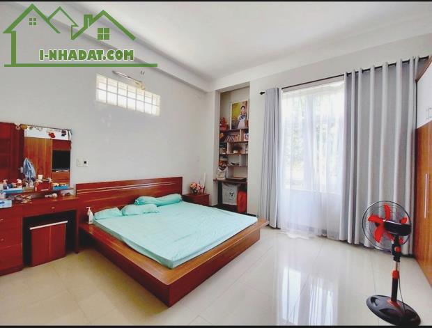 Kiệt Oto – Hà Huy Tập – Chủ tự xây, Full Nội Thất,DT 55m2, 3 mê, nhỉnh 3 tỷ (0935621182)