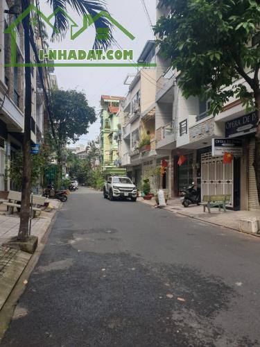 Bán nhà mới đẹp MT khu Ni Sư Huỳnh Liên, p10, Tân Bình. 4,3x18m trệt 3 lầu. Giá 11,8 tỷ TL