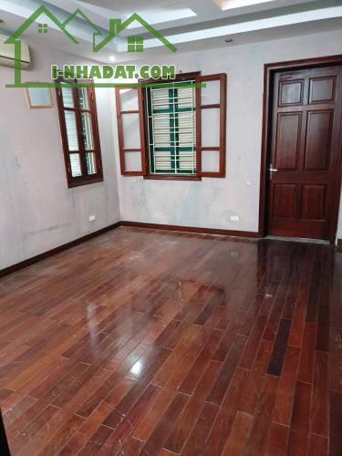 Cho thuê gấp Biệt thự Việt Hưng-Long Biên-200m * 3.5 tầng-28 triệu/tháng - 3