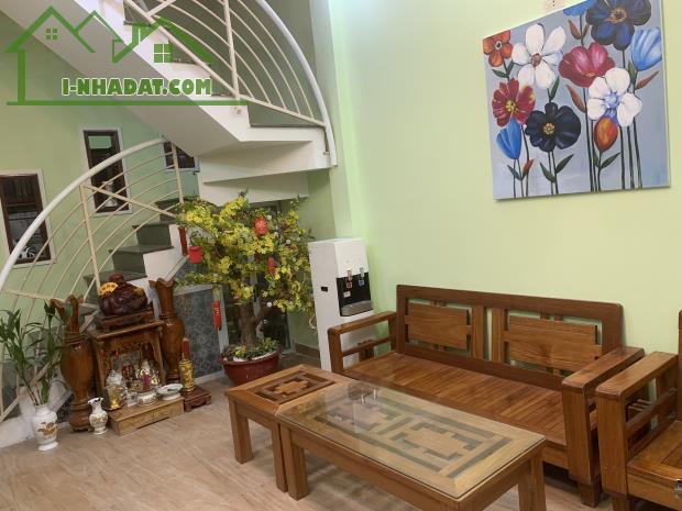 BÁN GẤP căn nhà kiệt Nguyễn Hoàng, 20m ra Oto, DT 45m2 x 2 tầng - chỉ 2tỷx - 1