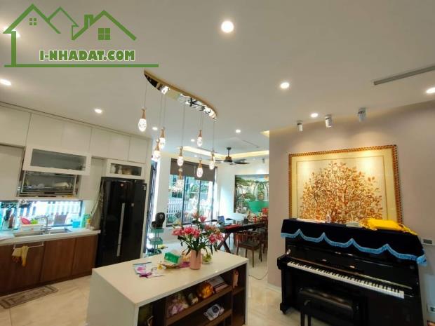 Bán nhà Trần Phú. Vỉa hè. Ô tô tránh KD 230m2, 3T, MT11m. 27 tỷ - 1