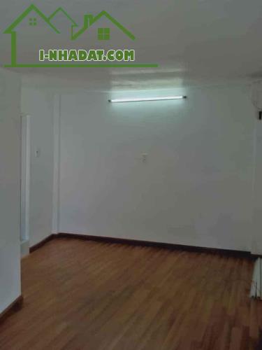 Bán gấp định cư, Phan Xích Long, Phú Nhuận, cấp 4, gần 50m2, nhỉnh 5 tỷ, còn TL.