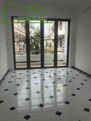 Nhà HXT Bùi Đình Túy, Bình Thạnh, 70m2, ngang 4, chỉ 8 tỷ - 2