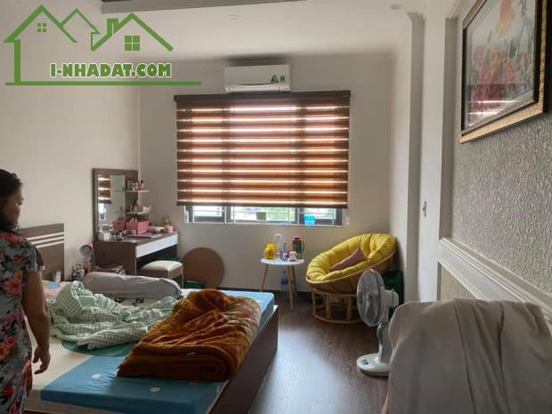 Bán nhà phân lô Trần Quốc Hoàn 55mX5tầng MT6.3 giá19.5tỷ - 1