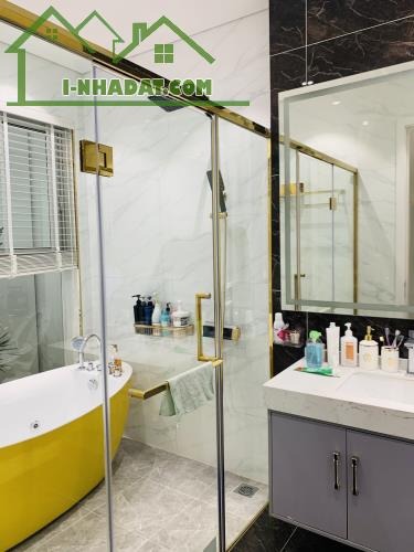 Bán gấp nhà Mễ Trì- Nam Từ Liêm 66m2, MT 5,2m, 6 tầng-Thang Máy- Ô tô tránh 11 tỷ - 1