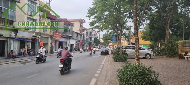 Bán Lô Đất Đẹp tại TT Long Biên. DT90m2, Ô tô tránh, Vỉa hè, Kinh doanh