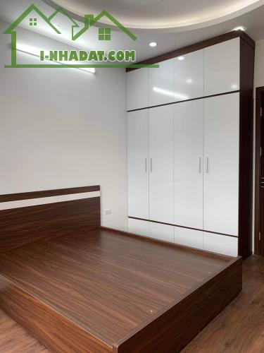 Bán Gấp Nhà Kinh Doanh Phố Trương Định 51m.Thang Máy Ô Tô Đỗ Trong Nhà