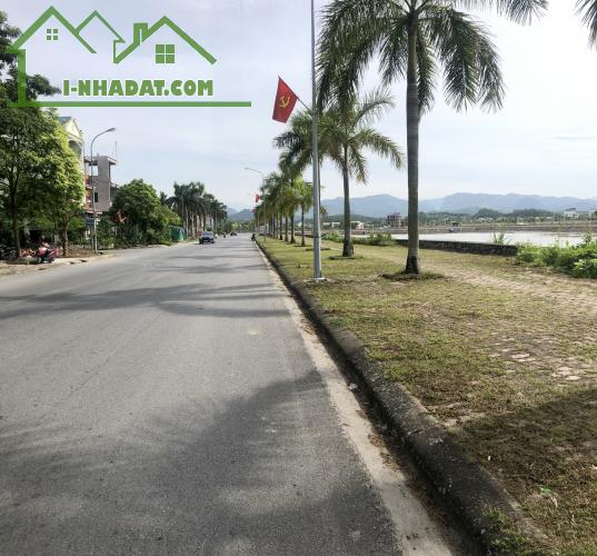 Bán lô đất Tây Cầu Trới, trục thông, kinh doanh sầm uất 70m2, giá đầu tư lh 0779737777 - 3