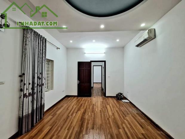 Bán nhà Phương Canh 45mx5t, mt 5m, gần phố, ô tô, ở sướng, nhỉnh 3 tỷ.