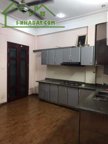 Bán nhà mặt phố Vĩnh Hồ 62m2, 5 tầng, mặt tiền 5,8m, gần ngã 3 giao Tây Sơn, Giá 12,6 tỷ - 3