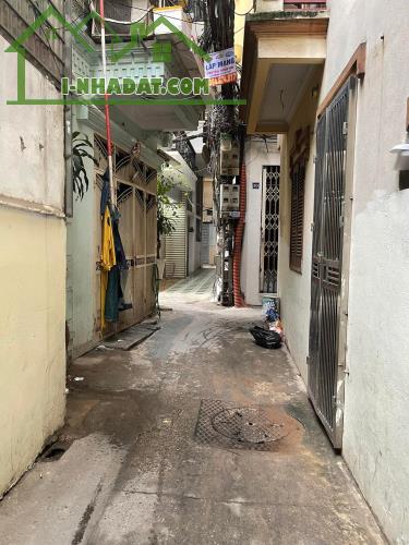 Bán nhà 4 tầng Đường Nguyễn Tuân, diện tích 42m2 mặt tiền 4m, Giá 4,3 tỷ