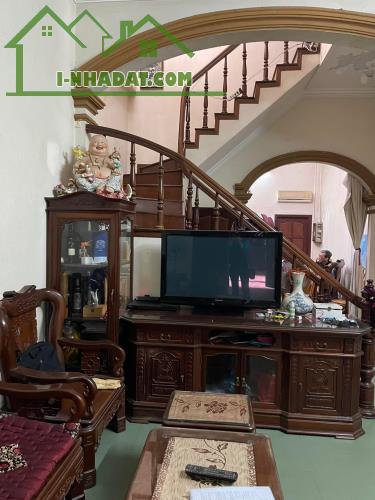 Bán nhà 4 tầng Đường Nguyễn Tuân, diện tích 42m2 mặt tiền 4m, Giá 4,3 tỷ - 1