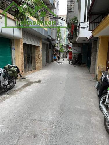 Bán nhà Ô tô đỗ cửa Ngõ 90 Nguyễn Tuân, Dt 45m2 x4 tầng, Giá 6,1 tỷ, Lh 0981552225