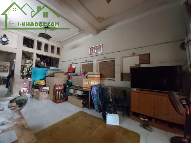 Bán nhà MẶT TIỀN Tô Ký Ngay CVPM Quang Trung - QL 1A , 3 tầng, Kd đỉnh chỉ 11 tỷ nhỉnh.