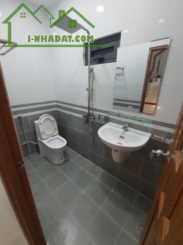 Bán nhà góc 2 mặt tiền kinh doanh sầm uất đường 11 phường Trường Thọ, Thủ Đức - 4