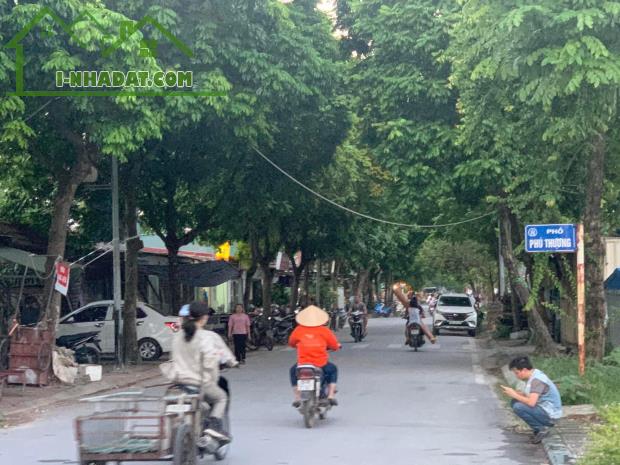 Đất Tây Hồ - Lô góc, Ô tô vào nhà, đầu tư có tính thanh khoản cực cao