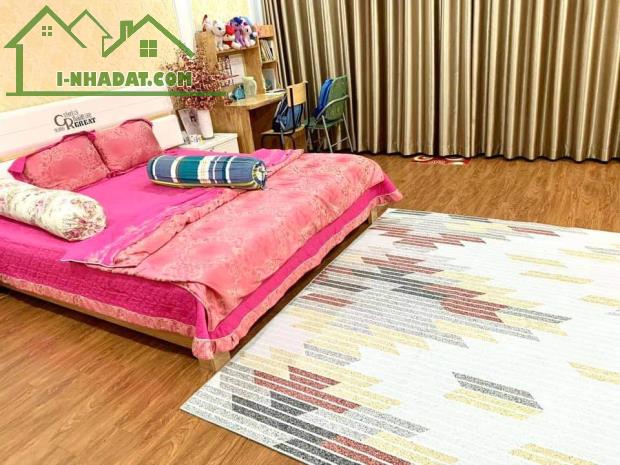 KHU PHÂN LÔ PHỐ HUỲNH THÚC KHÁNG, NGUYÊN HỒNG DT50m2- THANG MÁY, MẶT TIỀN ĐẸP - 1