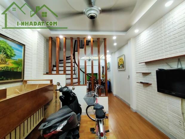 Bán nhà chủ tự xây Mật ( Việt Hưng ) Long Biên 36m 4 tầng 2.9 tỷ tặng hết nội thất - 4