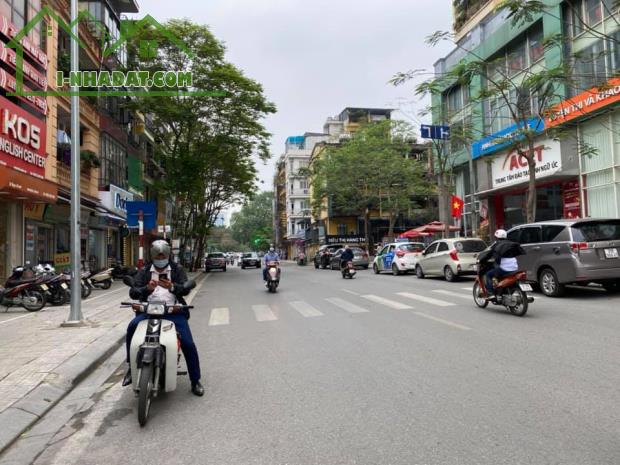 Bán nhà MP Trương Định 136m²MT 7m 22 tỷ độc nhất vô nhị Đường Trương Định, Phường Tương Ma