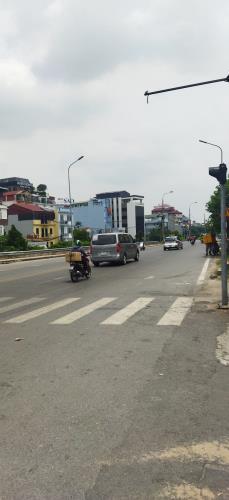 Nhà mặt Tiền giá rẻ Phố Phú Viên 40mx 4T, MT3,4  Giá 8 tỷ ô tô tránh đỗ cửa ngày đêm - 1