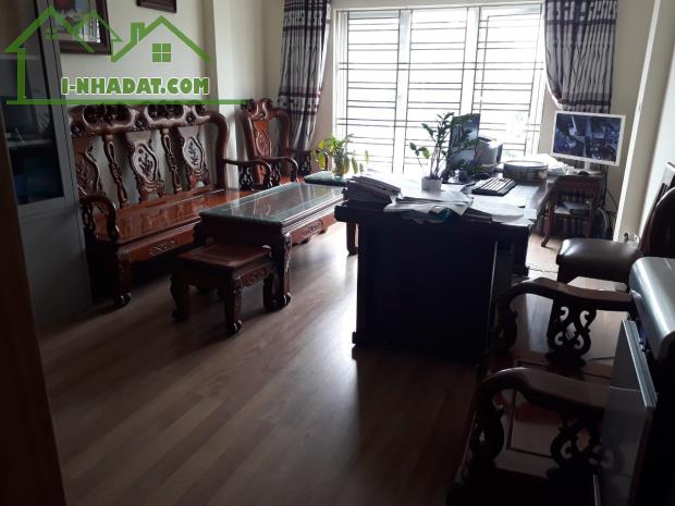 Nhà mặt Tiền giá rẻ Phố Phú Viên 40mx 4T, MT3,4  Giá 8 tỷ ô tô tránh đỗ cửa ngày đêm - 4