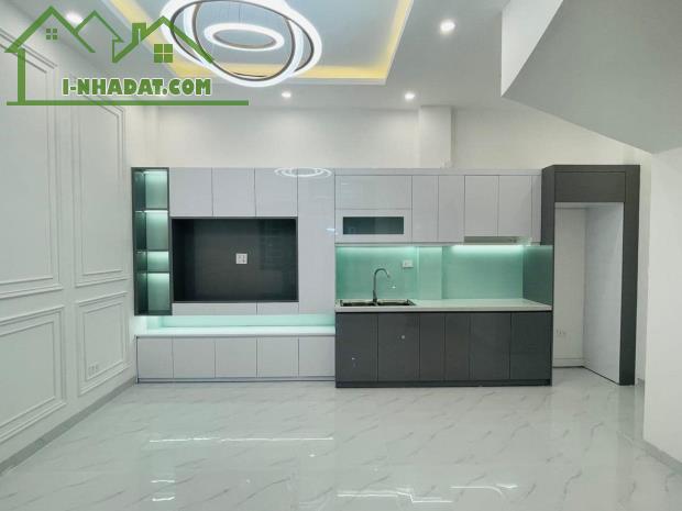 Bán nhà mới Đại Mỗ, Nam Từ Liêm xây 5 Tầng, 3P ngủ , 40m ô tô đỗ giá 4.3 tỷ - 4