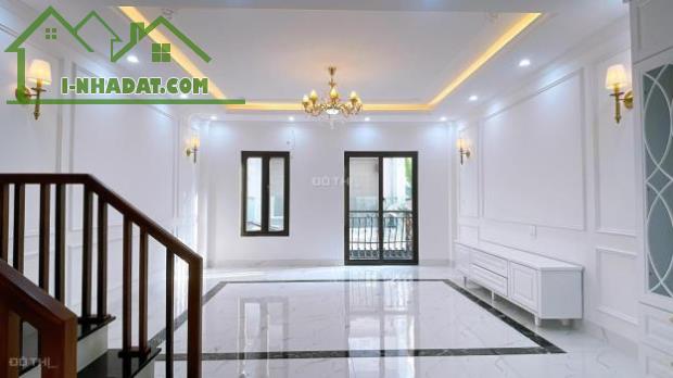 Bán nhà khu Vip Ái Mộ - Bồ Đề 72m2 x 5m MT x 6, Giá 15.6 tỷ, thang máy, ô tô, kinh doanh. - 2