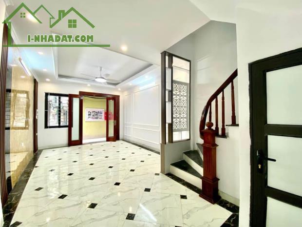 Bán nhà Tây Mỗ, Nam Từ Liêm 5 Tầng 4P Ngủ, nội thất mới đẹp giá nhỉnh 3tỷ - 2