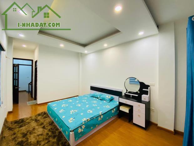 Bán nhà Lê Trọng Tấn, Quận Thanh Xuân, DT: 50m. Giá: 9  tỷ - 2