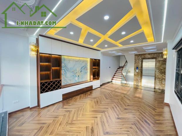 BÁN NHÀ PHỐ NGUYỄN VĂN CỪ 50M x 6T, THANG MÁY, ÔTÔ TRÁNH, VỈA HÈ, KINH DOANH. HƠN 8 TỶ - 2