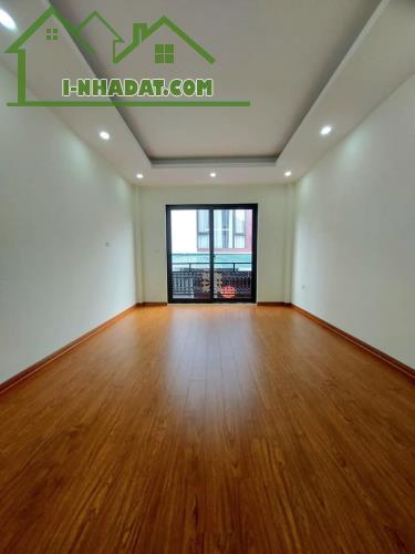 Bán nhà Phương Canh 35m2 x 5 tầng, MT 4m, ô tô đỗ cửa, lô góc, giá 3.95 tỷ - 1