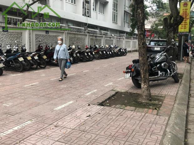 Bán nhà mặt phố Nguyễn Công Hoan, Ba Đình, 60m2, 5 tầng, 2 mặt tiền, vừa ở vừa kinh doanh!