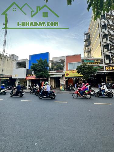 Bán nhà MTKD đường Tân Sơn Nhì - DT: 10x35m nở hậu 14m - 1 lầu đang cho thuê - Gía: 65 tỷ - 2